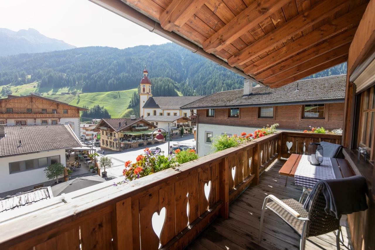 Ferienwohnung Dorfpub Нойштіфт-ім-Штубайталь Екстер'єр фото
